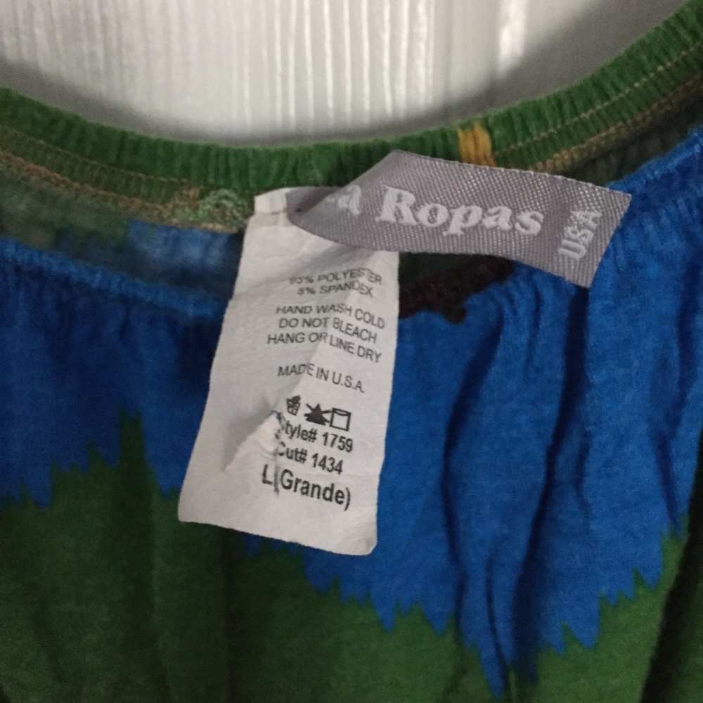 Ladies blouse - Picture 2 of 2